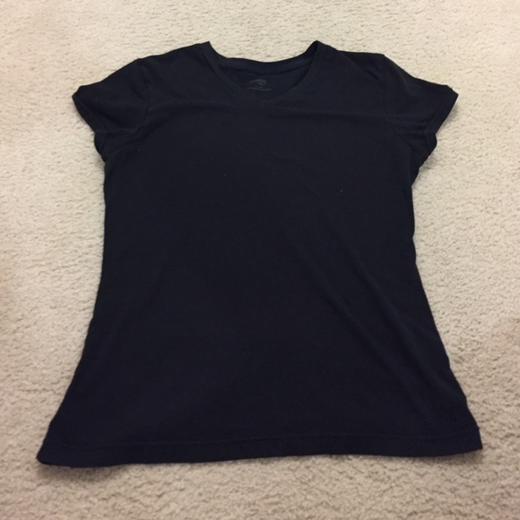 Black short sleeve shirt