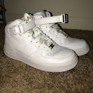 Nike Air Force One Mid's