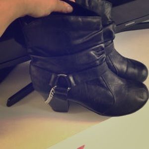 Motorcycle ankle boots