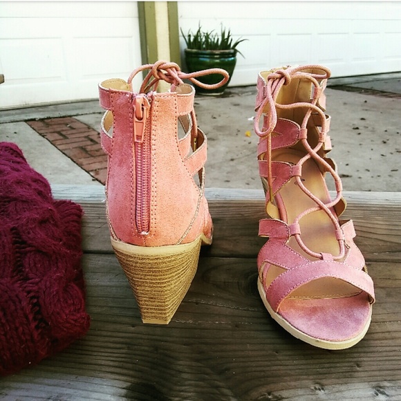 //The Vanessa// Mauve lace up open toe Sandal - Picture 5 of 7