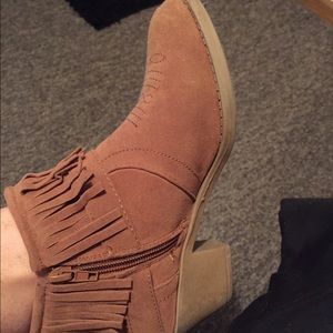 Chestnut booties