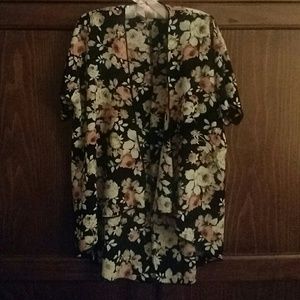 NWOT LulaRoe Girls Kimono