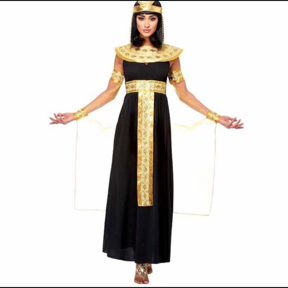 Cleopatra costume