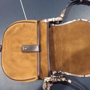 Large MK saddle bag. Dk caramel NWT