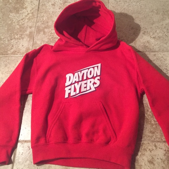 70 off shirts tops university of dayton flyers kids hoodie poshmark dayton flyers youth hoodies