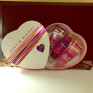Justin Bieber Girlfriend Set