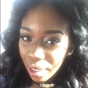 Meet your Posher, Leah
