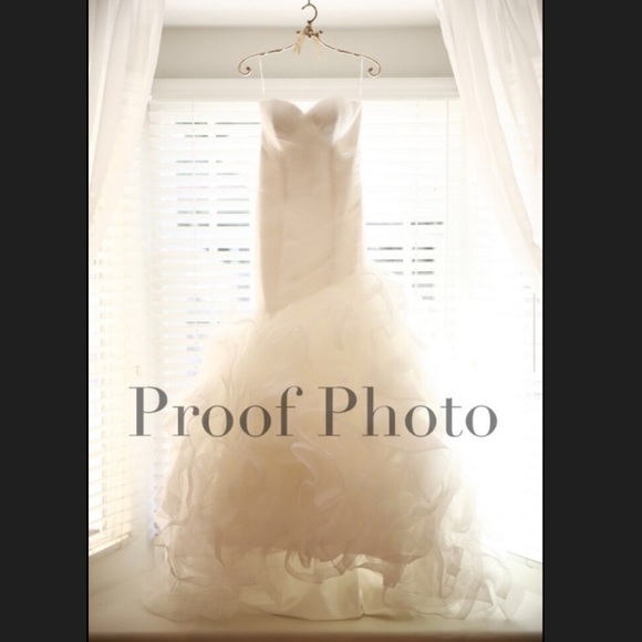 Wedding dress - Picture 4 of 4