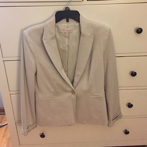 Cream one-button blazer