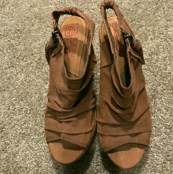 Big Buddha Wedges - Picture 2 of 4