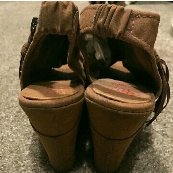 Big Buddha Wedges - Picture 3 of 4