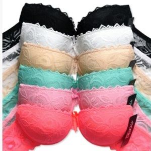 NWT pack of 6 bras