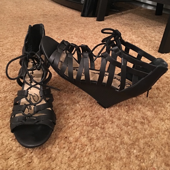 Black Sandal Wedges - Picture 2 of 3