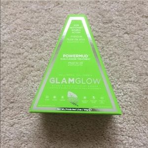 NEW IN BOX! Glamglow Powermud