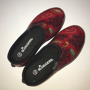 Red Garden Sloggers