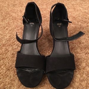 H&M Black Wedges