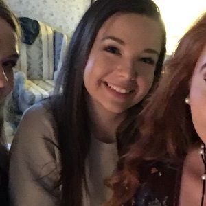 Meet your Posher, Kaela