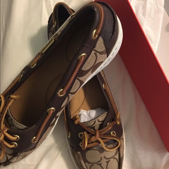 Coach Richelle Boat Shoes. size 10. NWT ON SALE!