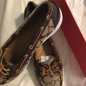 Coach Richelle Boat Shoes. size 10. NWT ON SALE!