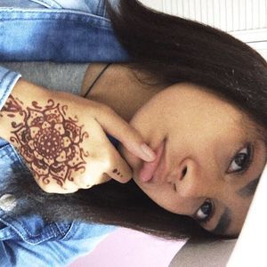 Meet your Posher, Pamela