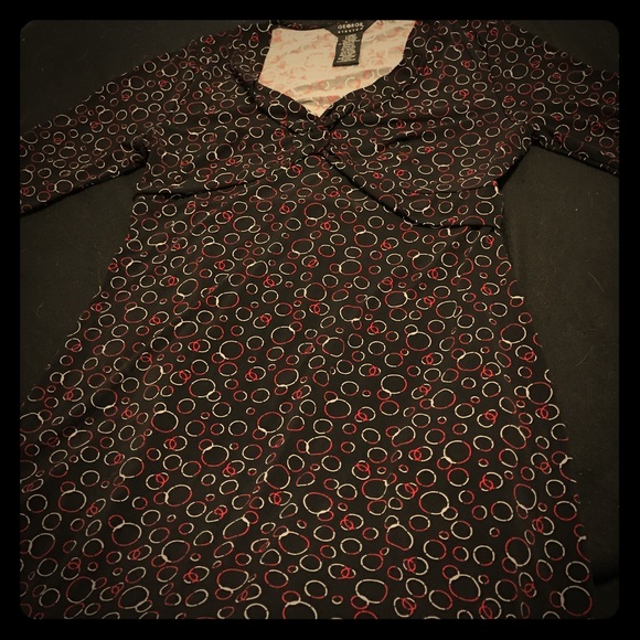 Cute stretch dress with modern circle print