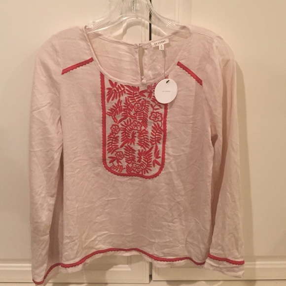 En Creme - women's top