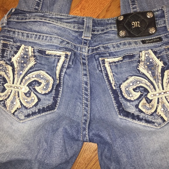 Miss Me light wash skinny jeans