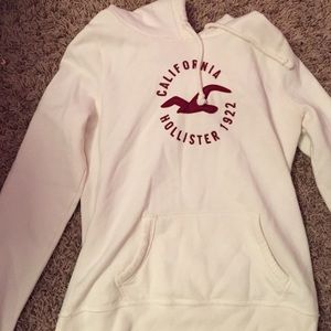 White hollister sweatshirt