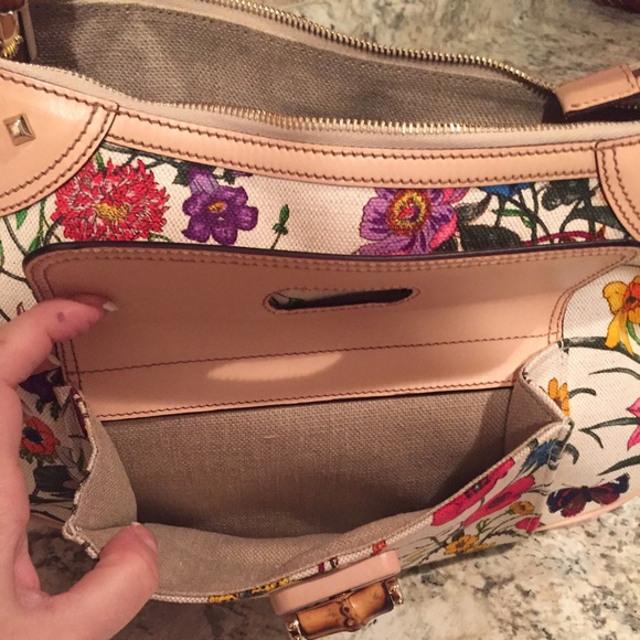❌SOLD❌ Gucci Flora 🌺 Bamboo Handbag - Picture 2 of 8