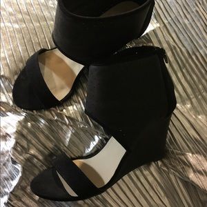 Torrid black wedges, never been worn.