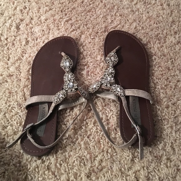 Sandals with gems