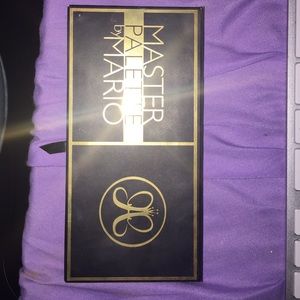 Master Palette by Mario. Good condition.