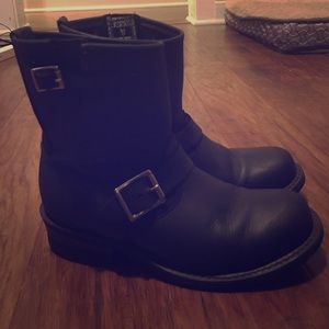 Frye Engineer boots in black sz7.5 (fits 7)