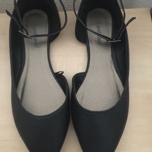 Wet Seal Pointed Ankle Flats