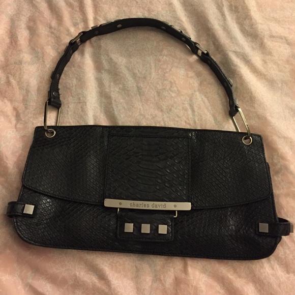 Charles David night out clutch 👛