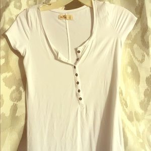 Hollister button white tee