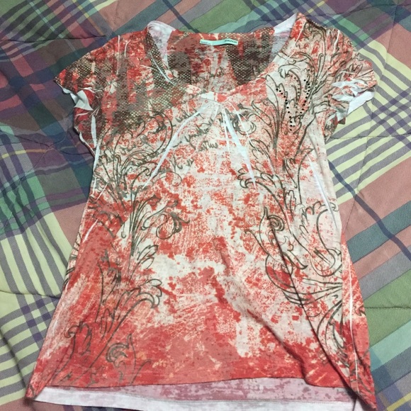 Fun vneck Maurice's top