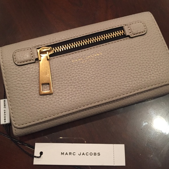 Marc Jacobs Gotham City Flap Continental Wallet