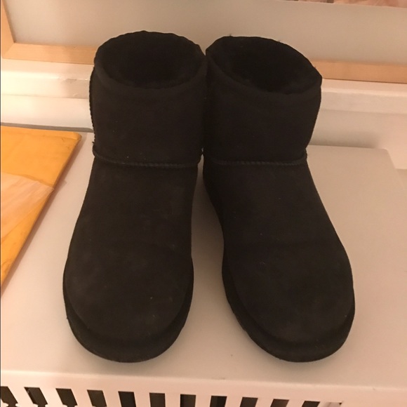 Authentic mini uggs