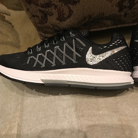 Women's Nike Pegasus 32 with Swarovski crystals - Picture 3 of 4