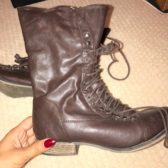LACE UP COMBAT BOOTS