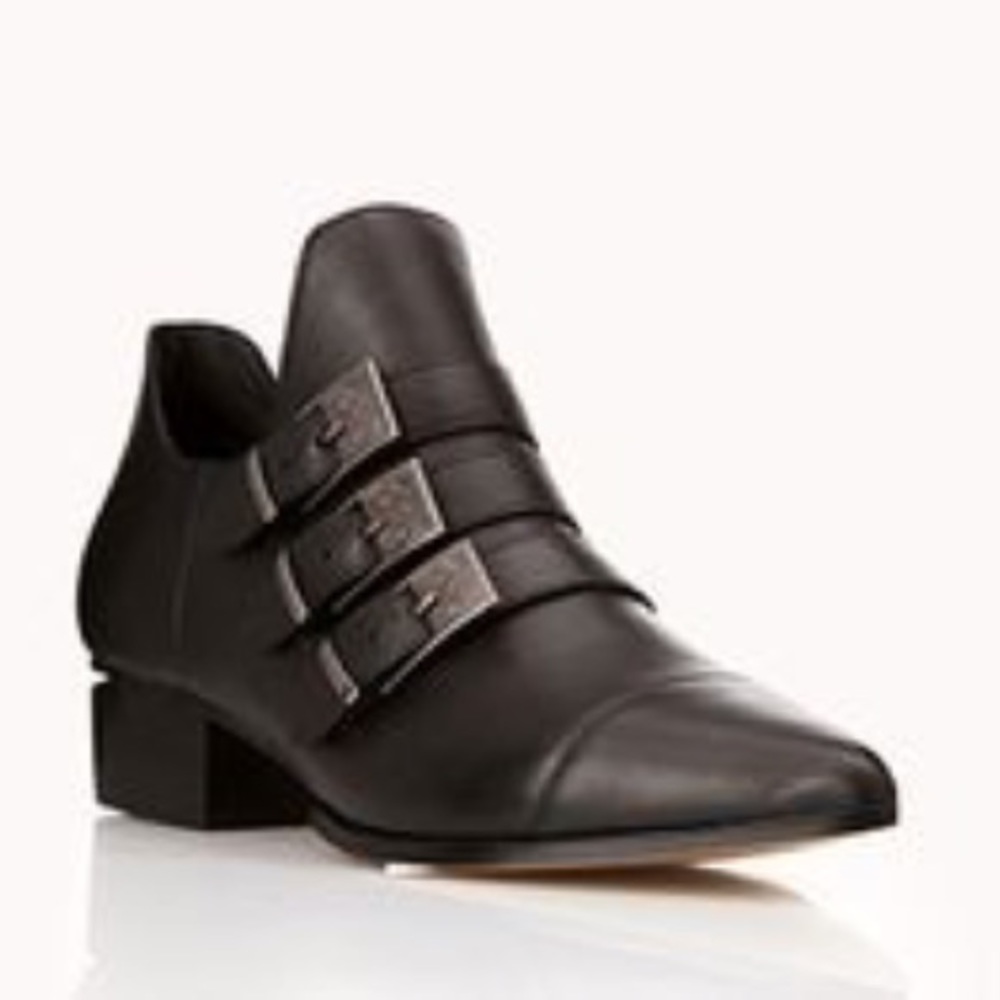 Forever 21 3 buckle accented straps & cutout shoe