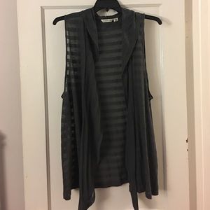 Gray sleeveless top