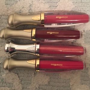 Mirenesse. Never used. Never worn.