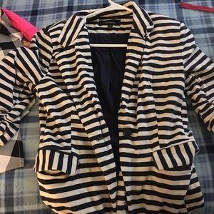 3/4 sleeve blue/white stripe blazer