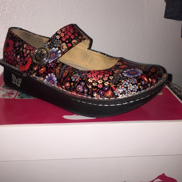 Alegria Paloma nursing shoes