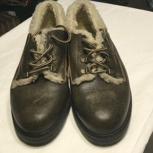 Jarman does this quality shoe for women!Country