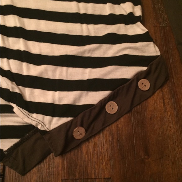 Striped tunic - Picture 2 of 3