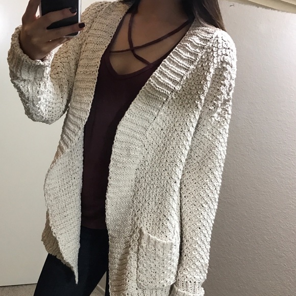 SALE Wine Strappy Tee - Picture 3 of 4