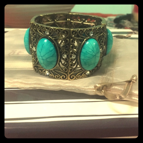 Women's stretch bracelet